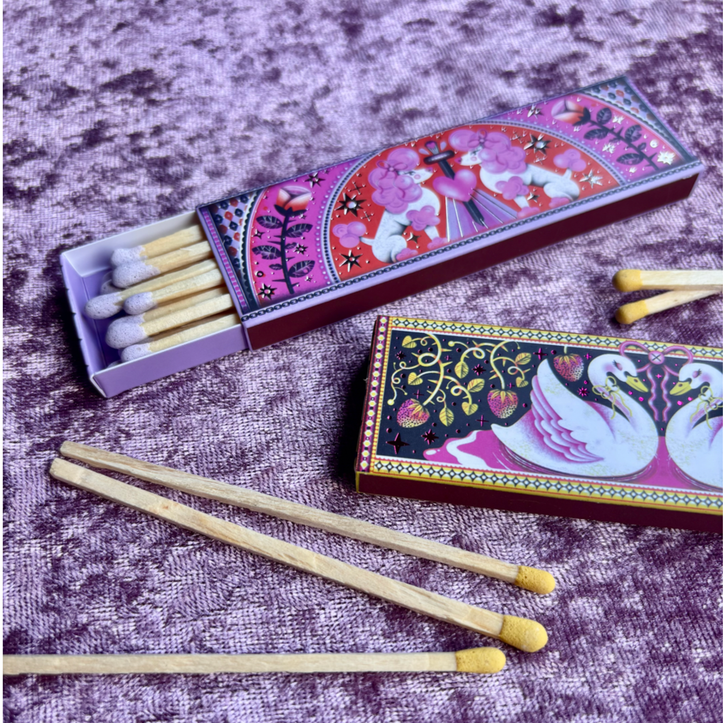 Pretty Poodle Matchbox